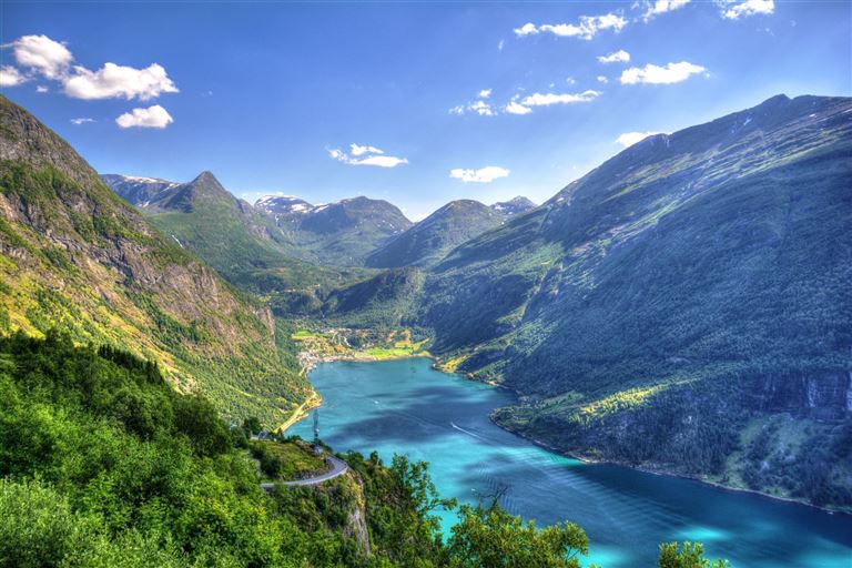 Traumhaftes Fjell-und Fjordnorwegen ©Hallestrandsfoto/istock